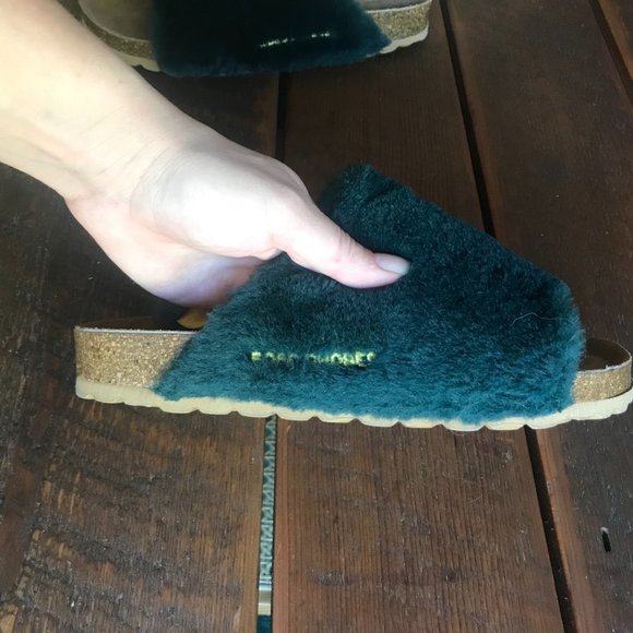 Bobo Choses Faux Fur Sandals Midnight Blue - Picture 16 of 16